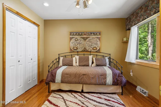 $699,900 | 9 Spruce Run, East Greenbush, NY 12061