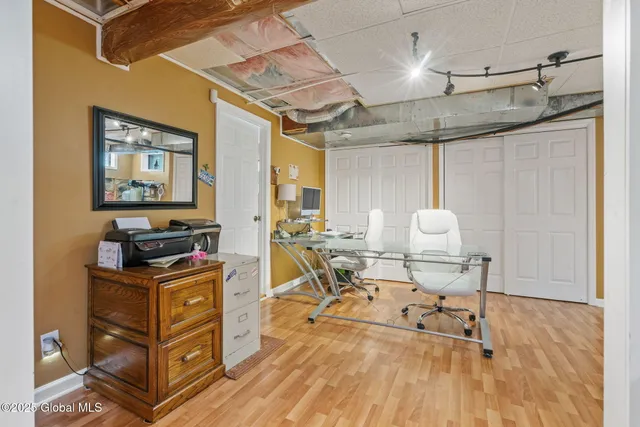 $699,900 | 9 Spruce Run, East Greenbush, NY 12061