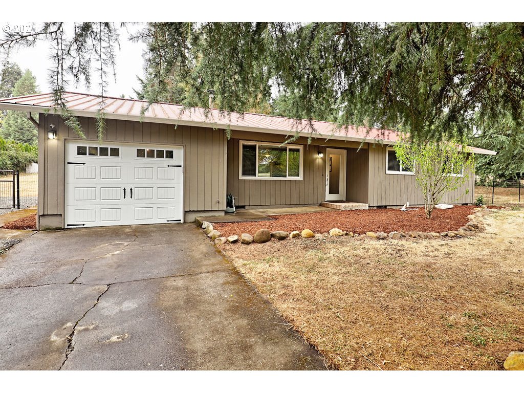 34225 Southeast Duus Road Estacada, OR 97023 - Photo 1 of 17 Gallery Image 1