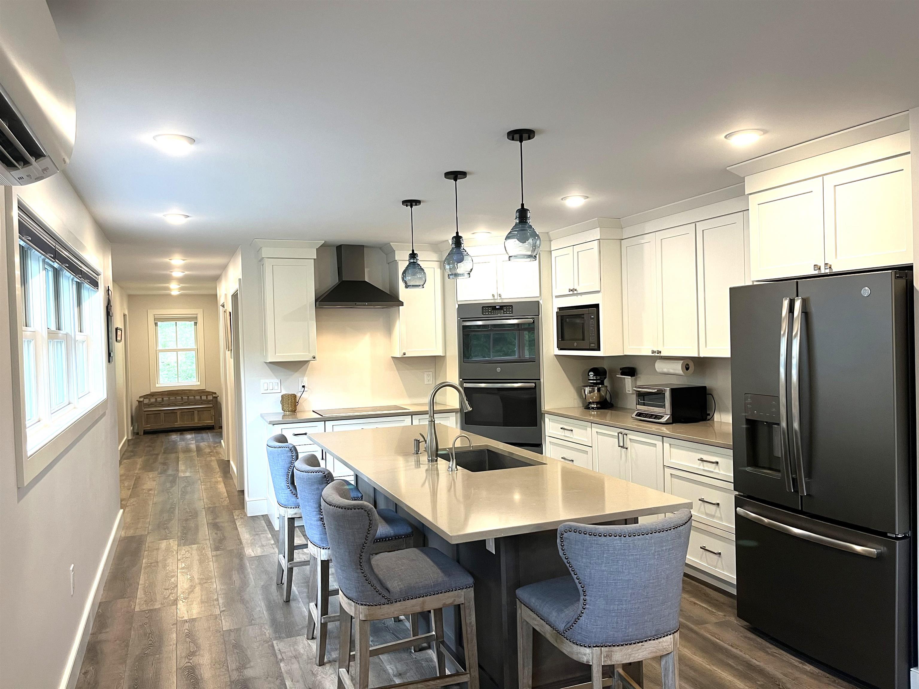 3299 West Road Manchester, VT 05255 - Photo 3 of 40