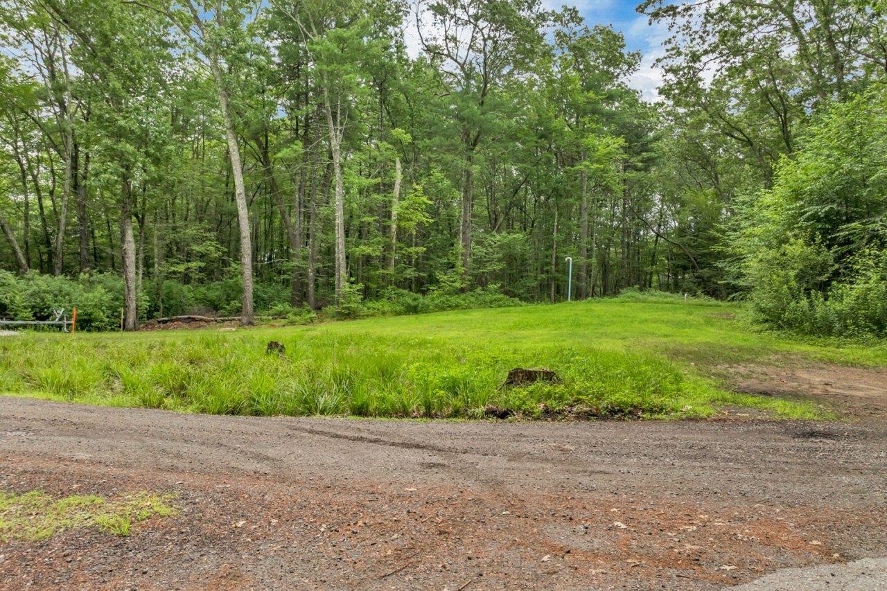 19 Whitney Grove Road Derry, NH 03038 - Photo 3 of 12