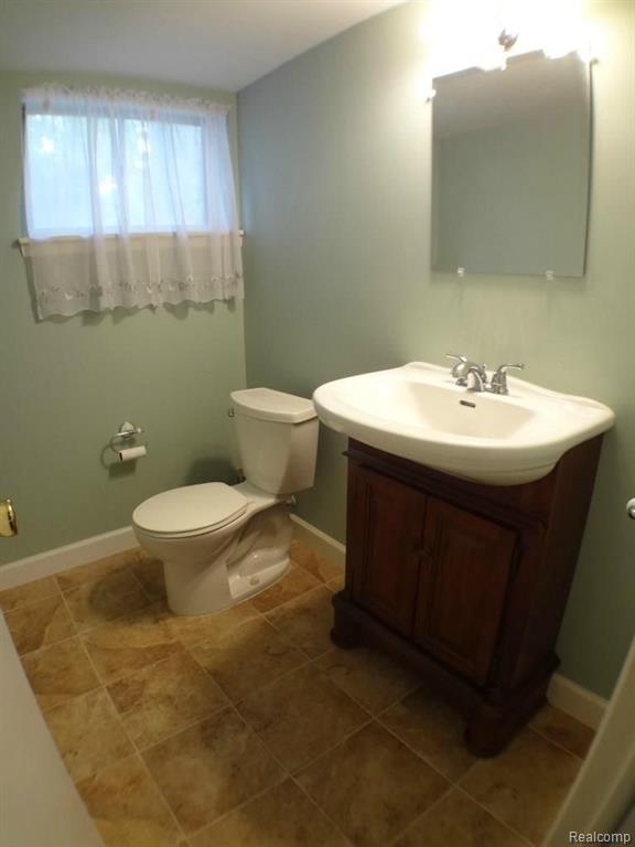 2072 Derby Road Birmingham, MI 48009 - Photo 12 of 30