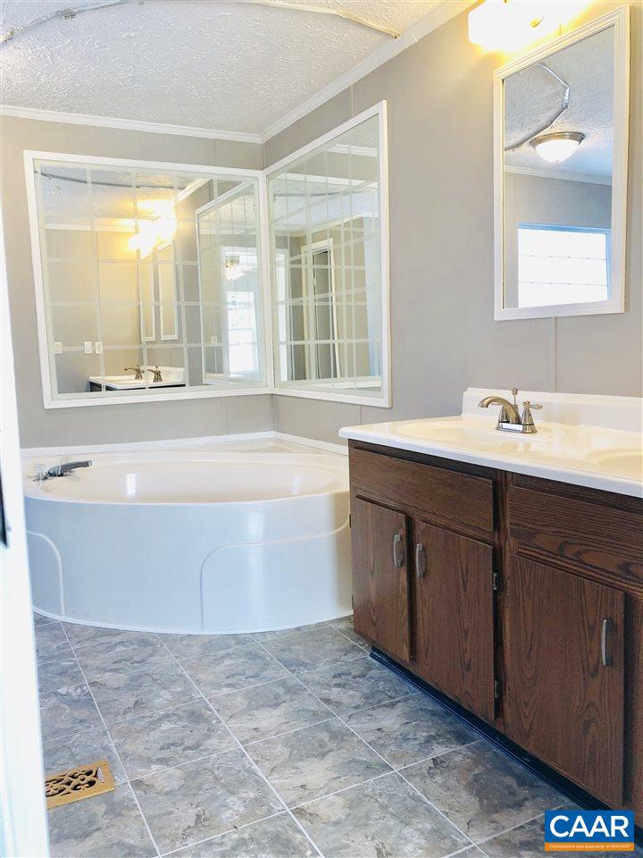 166 Berry Farm Road Staunton, VA 24401 - Photo 30 of 49 Gallery Image 30