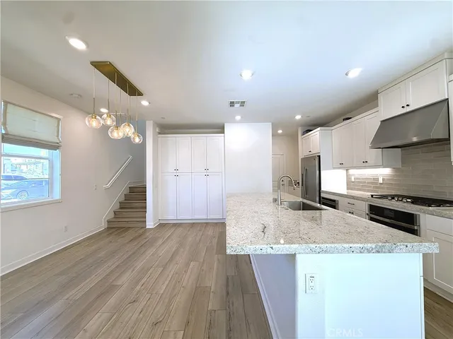 $675,000 | 27078 West Painted Sky Way, Valencia, CA 91381