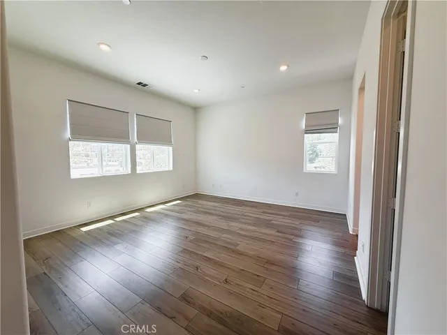 $675,000 | 27078 West Painted Sky Way, Valencia, CA 91381