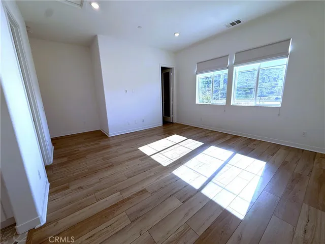 $675,000 | 27078 West Painted Sky Way, Valencia, CA 91381