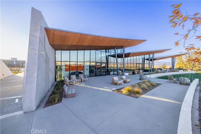 $675,000 | 27078 West Painted Sky Way, Valencia, CA 91381