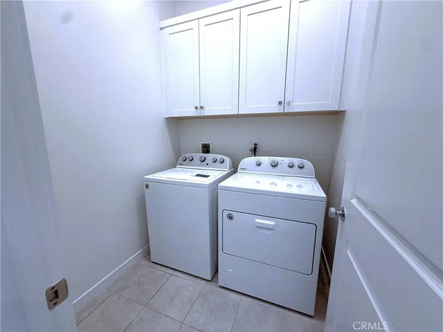 $675,000 | 27078 West Painted Sky Way, Valencia, CA 91381