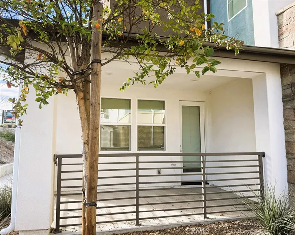 $675,000 | 27078 West Painted Sky Way, Valencia, CA 91381