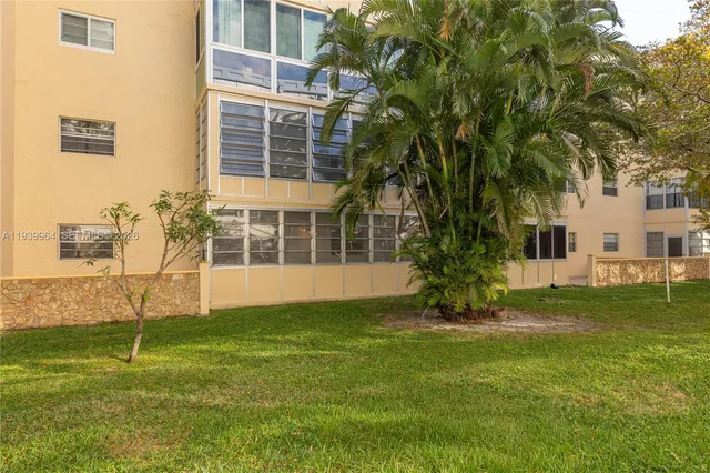 $129,921 | 3990 Northwest 42nd Avenue, Unit 106, Lauderdale Lakes, FL 33319