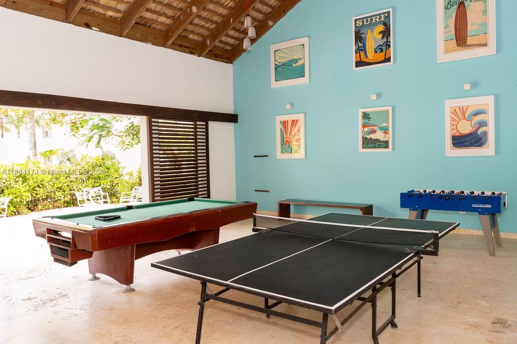 0 8c3f Q62, Unit LEVEL 1 Las Terrenas, Samaná Province 32000 - Photo 33 of 41 a room with furniture pool table and windows