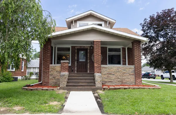 $385,000 | 101 Michigan Avenue, Hobart, IN 46342