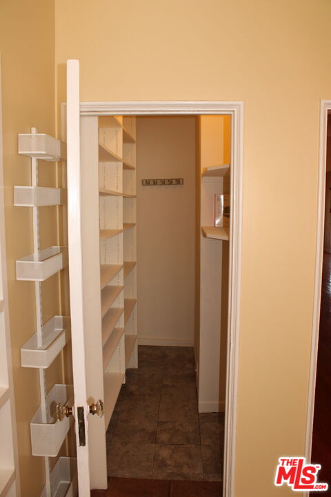 1020 Hi Point Street, Unit 1020 Los Angeles, CA 90035 - Photo 21 of 37