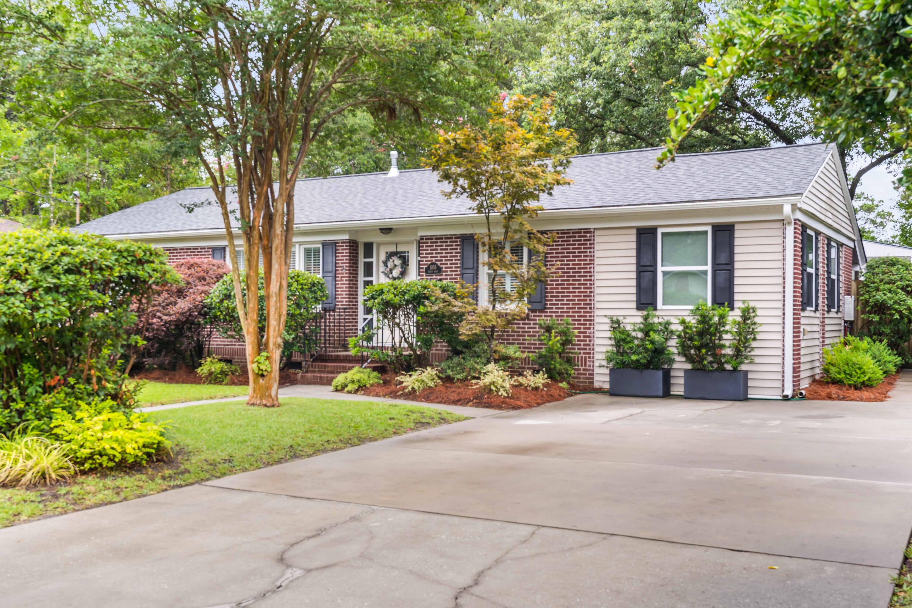 1055 Keats Road Charleston, SC 29407 - Photo 2 of 32 1055Keats_NickCannPhoto-4