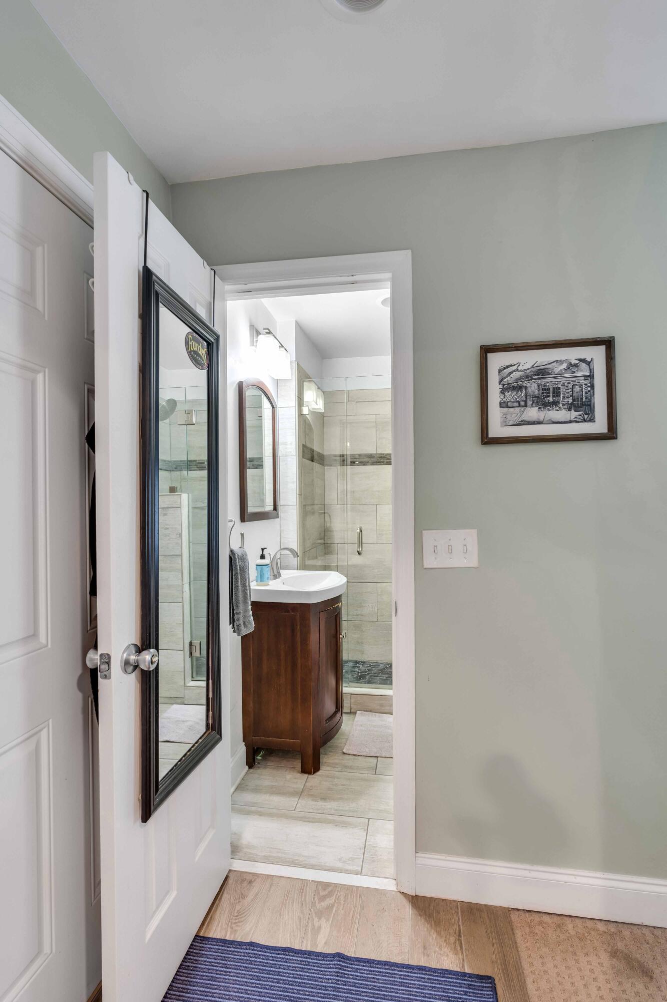 1055 Keats Road Charleston, SC 29407 - Photo 22 of 32 Master Bathroom
