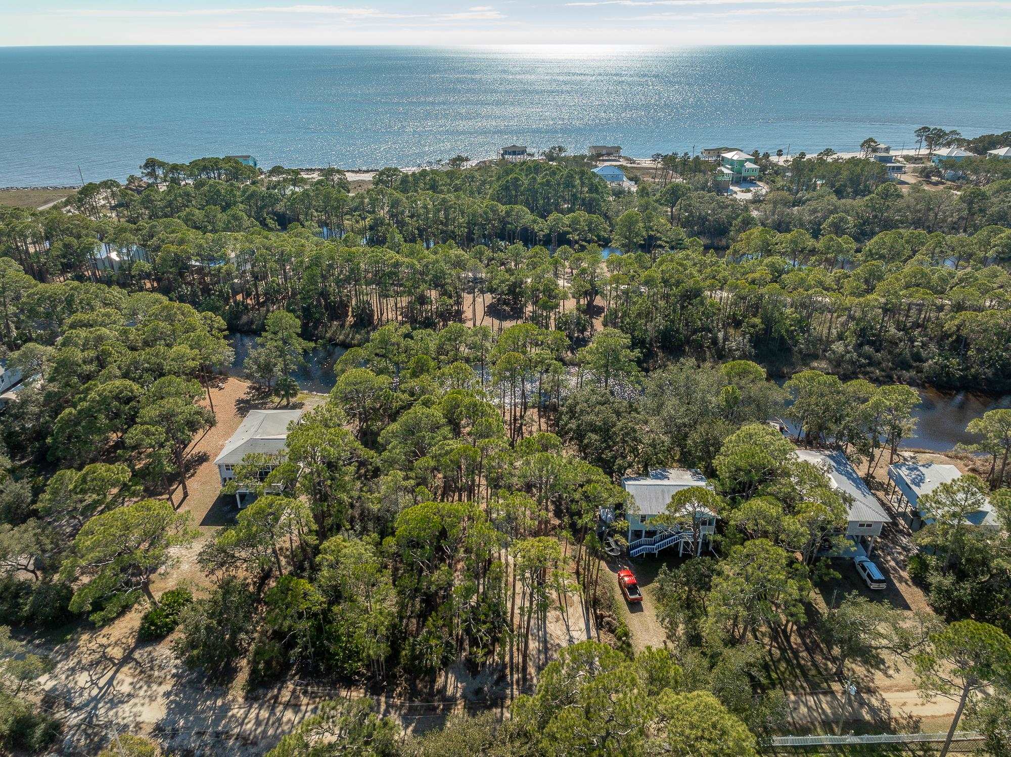 160 Harbor Circle Alligator Point, FL 32346 - Photo 11 of 36