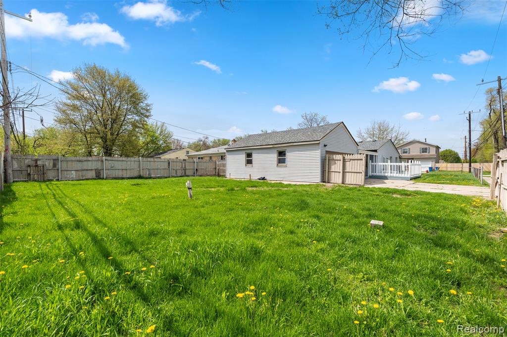 21090 Gentner Street Warren, MI 48089 - Photo 23 of 25