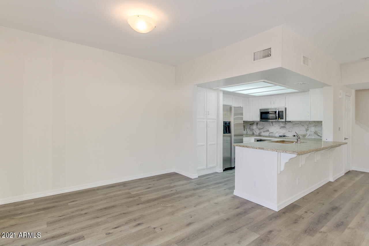 9705 East Mountain View Road, Unit 1050 Scottsdale, AZ 85258 - Photo 15 of 45 15-mountainview