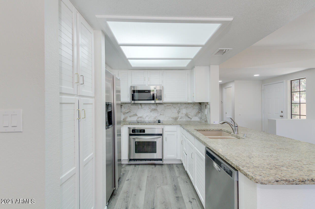 9705 East Mountain View Road, Unit 1050 Scottsdale, AZ 85258 - Photo 16 of 45 16-mountainview