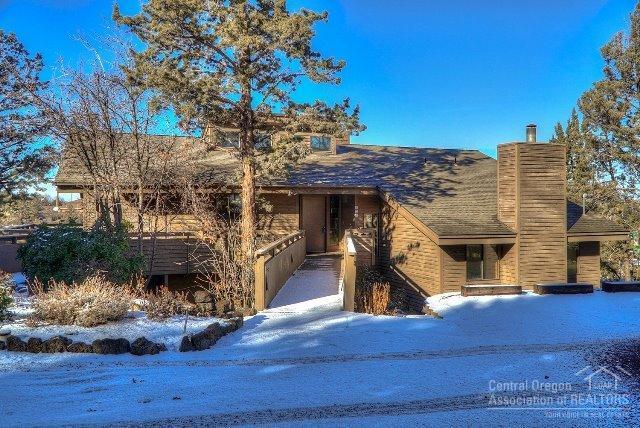 521 Southwest 15th Street Redmond, OR 97756 - Photo 1 of 23 Primary Photo