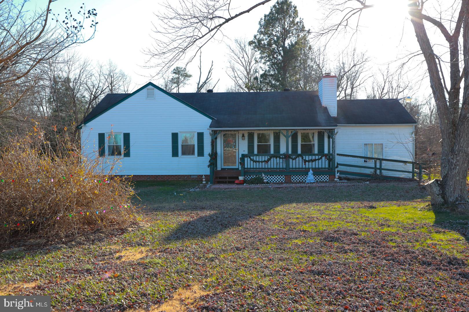 16231 Genito Road Moseley, VA 23120 - Photo 1 of 31