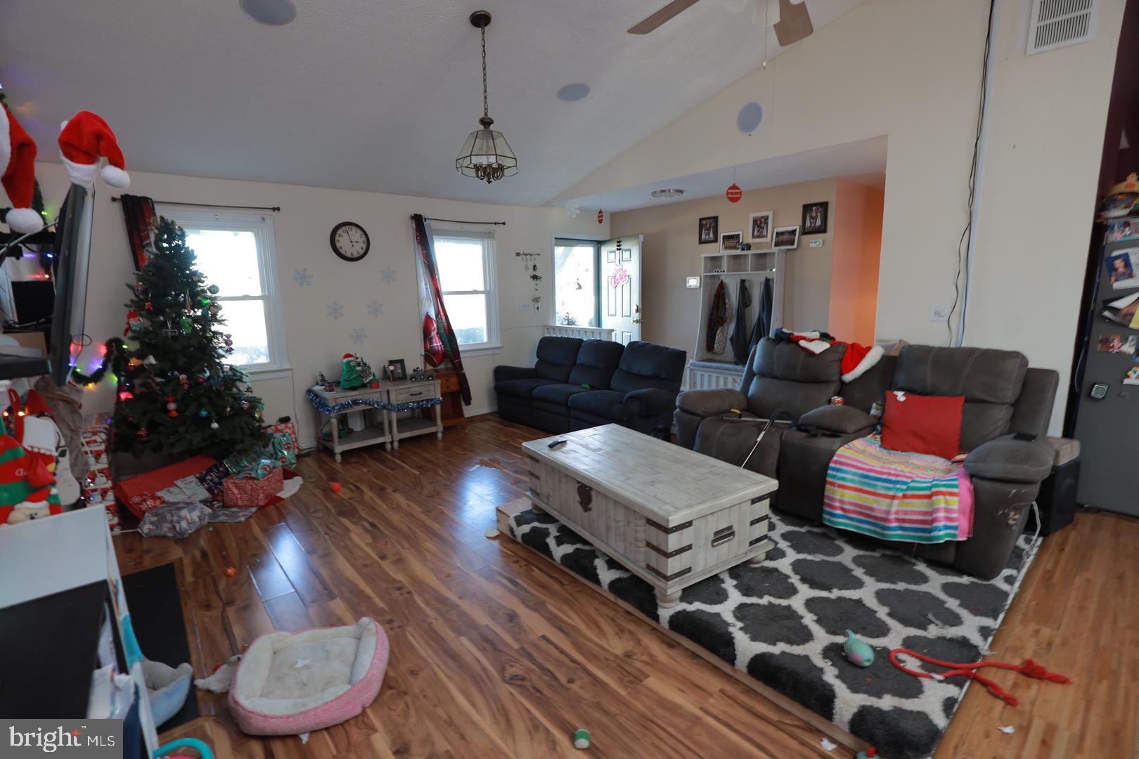 16231 Genito Road Moseley, VA 23120 - Photo 15 of 31