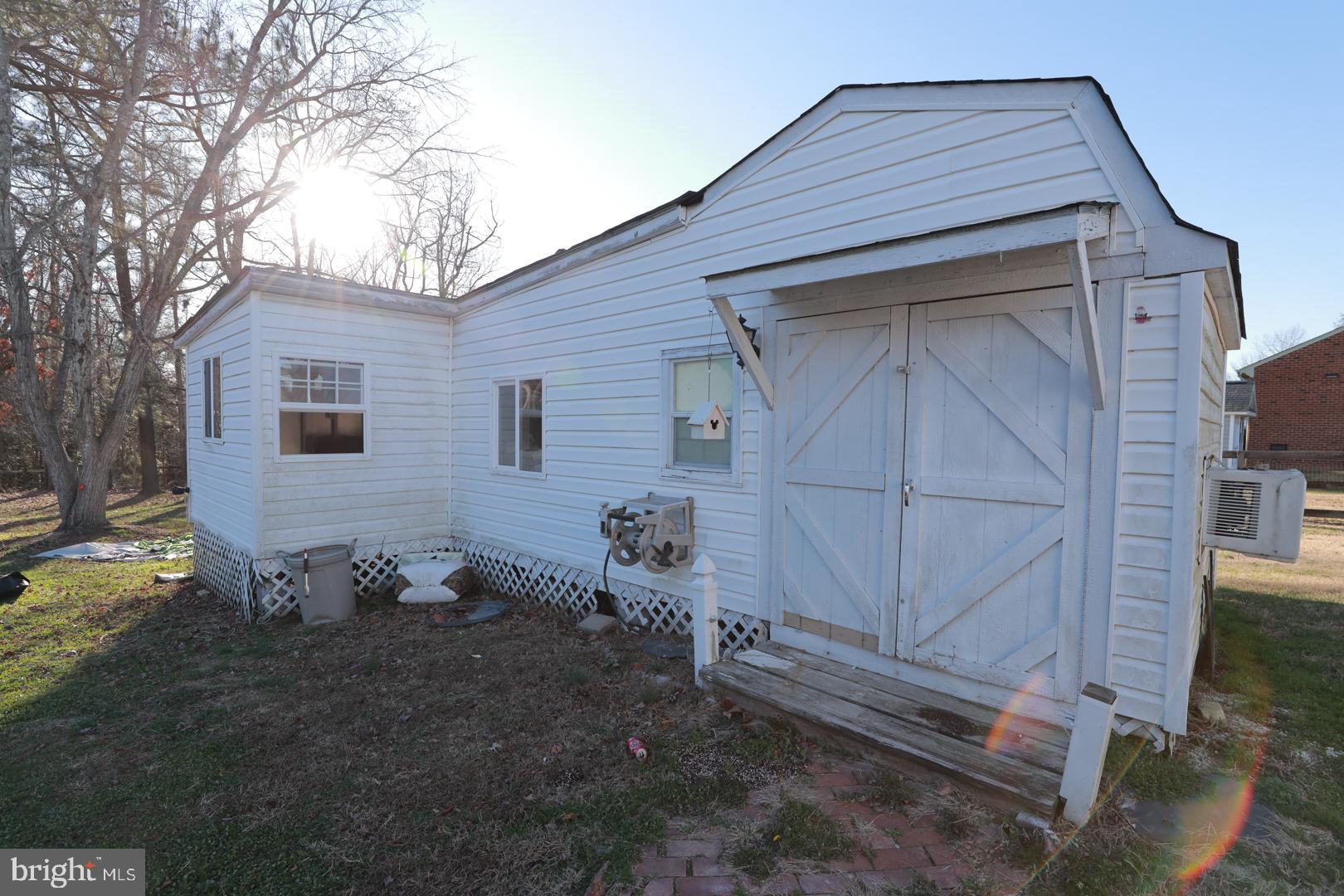 16231 Genito Road Moseley, VA 23120 - Photo 4 of 31
