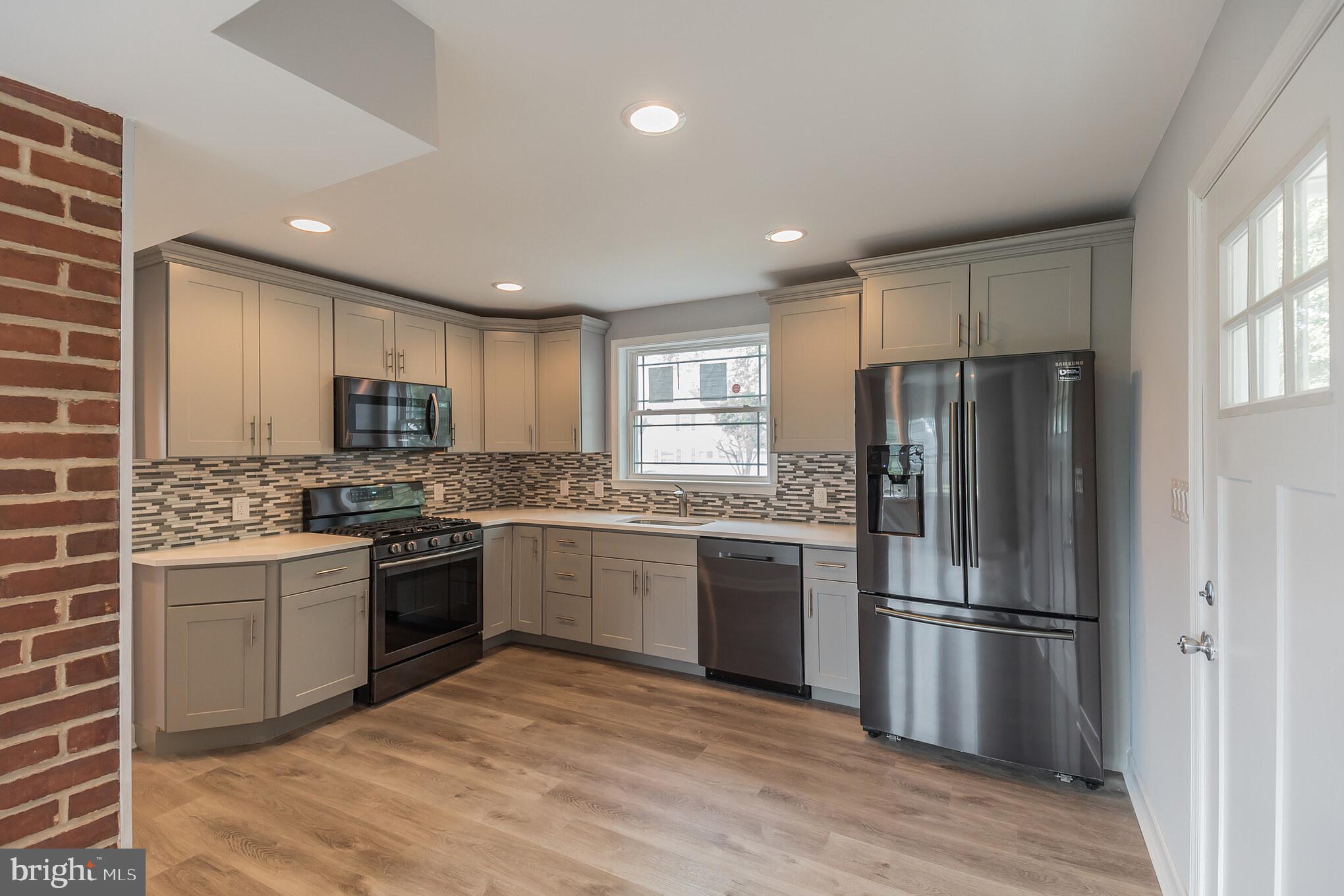 9241 Andover Road Philadelphia, PA 19114 - Photo 13 of 30 Gallery Image 13