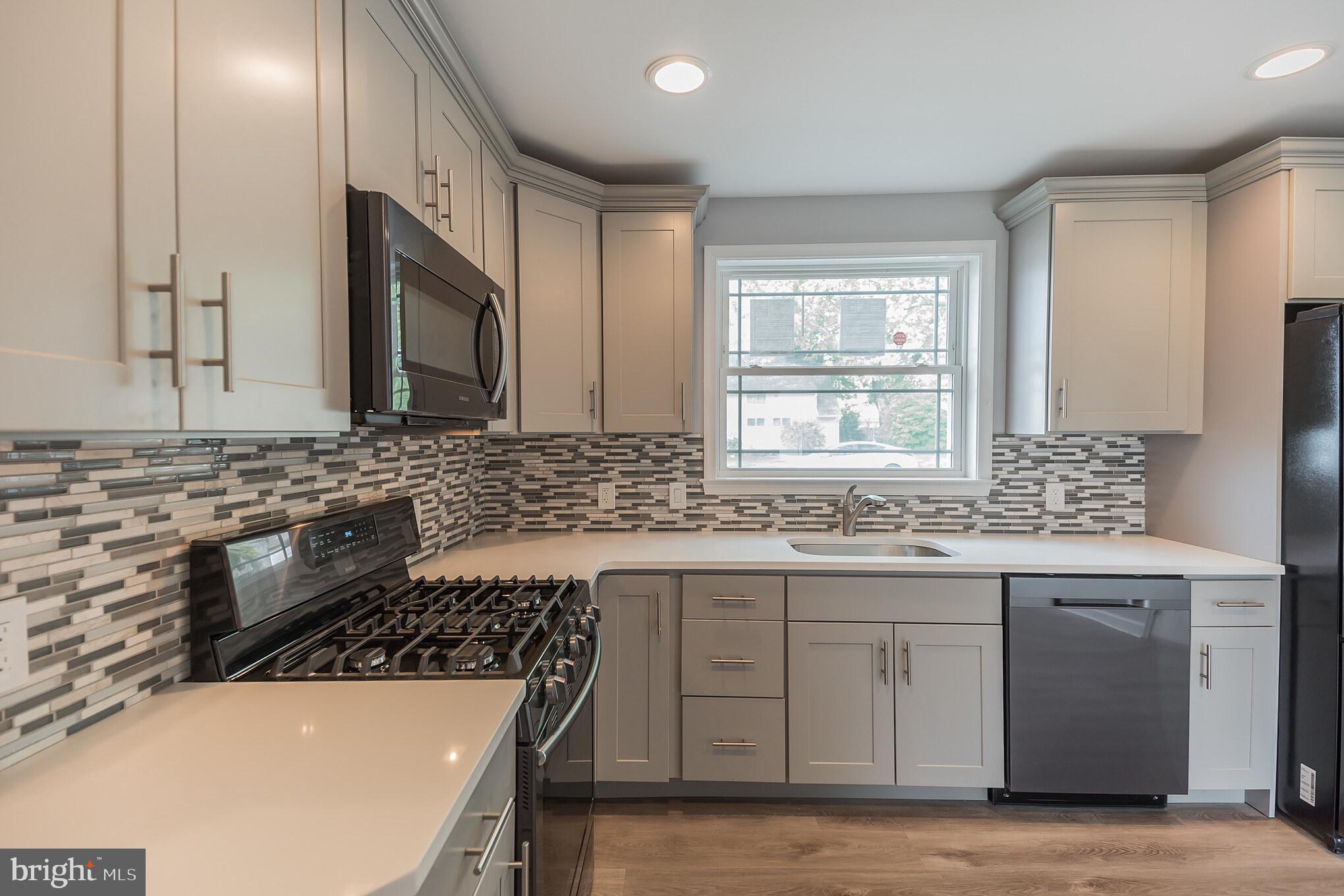 9241 Andover Road Philadelphia, PA 19114 - Photo 14 of 30 Gallery Image 14