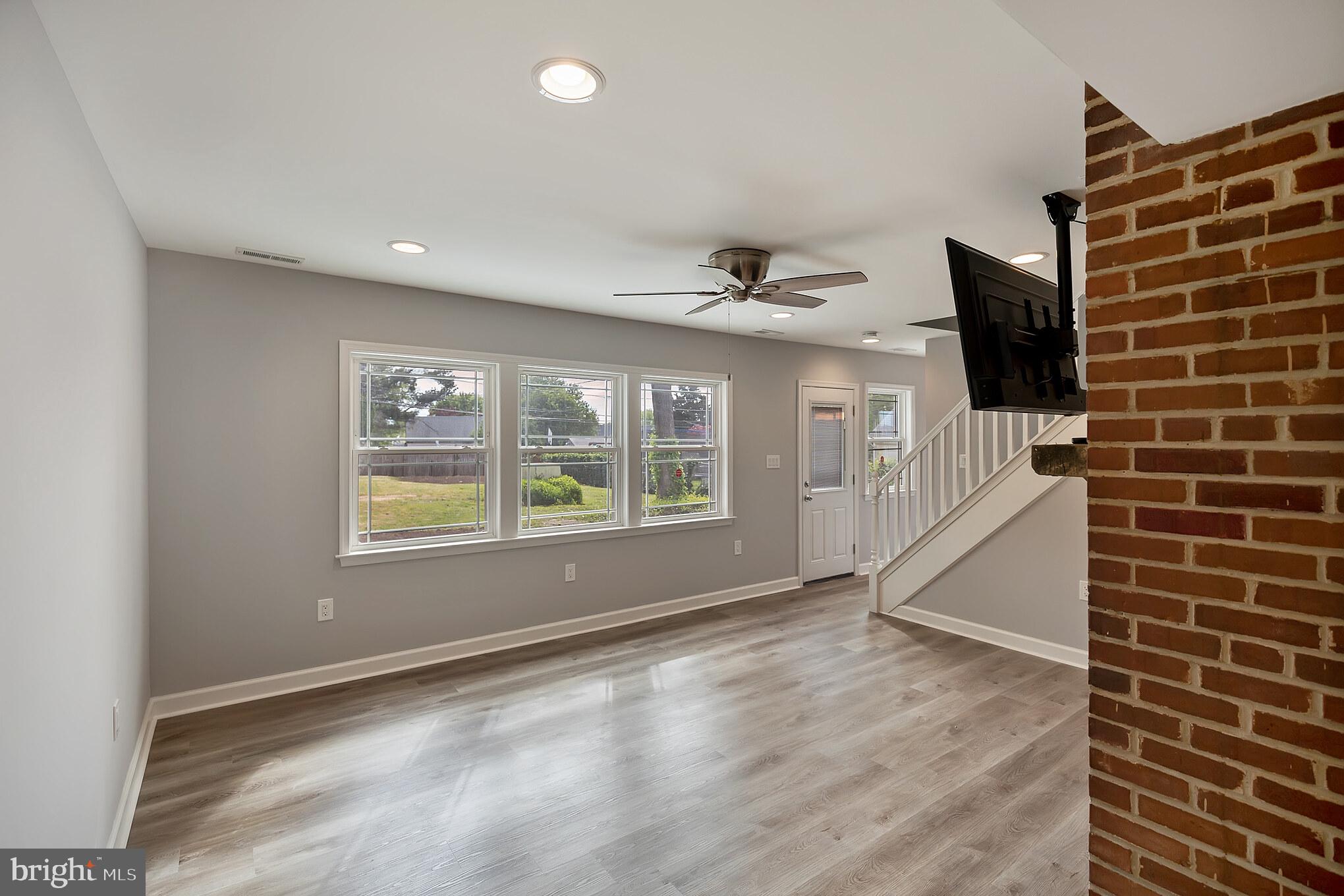 9241 Andover Road Philadelphia, PA 19114 - Photo 5 of 30 Gallery Image 5