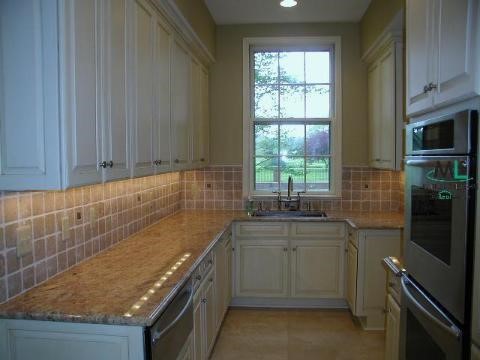 170 Provencal Road Grosse Pointe, MI 48236 - Photo 8 of 12 841842-7.JPG