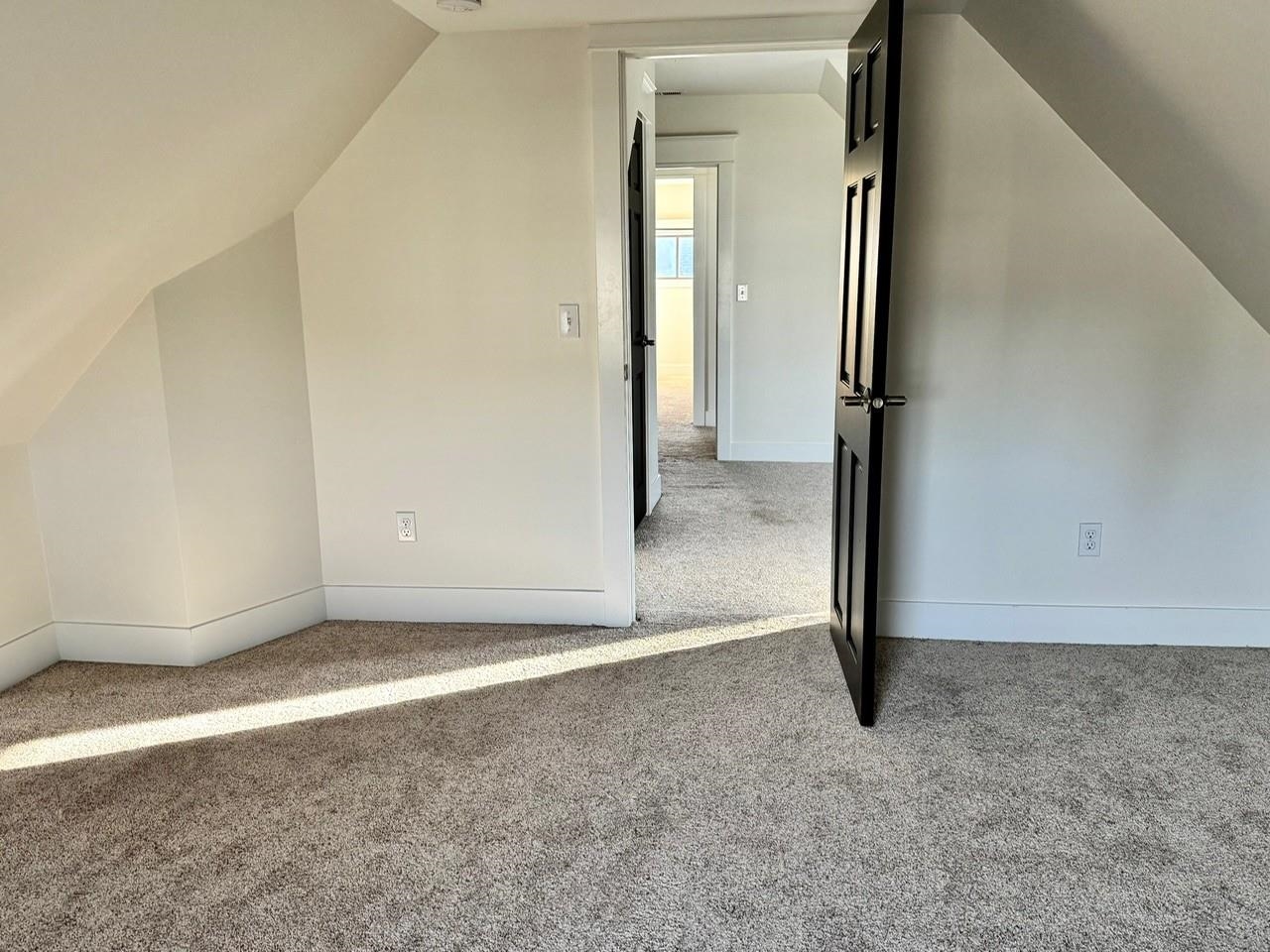328 East Indiana Avenue Spokane, WA 99207 - Photo 20 of 36