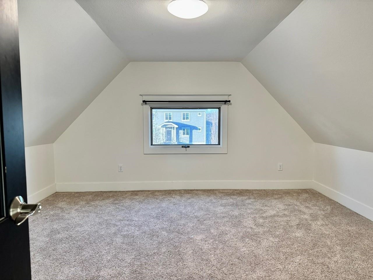 328 East Indiana Avenue Spokane, WA 99207 - Photo 22 of 36