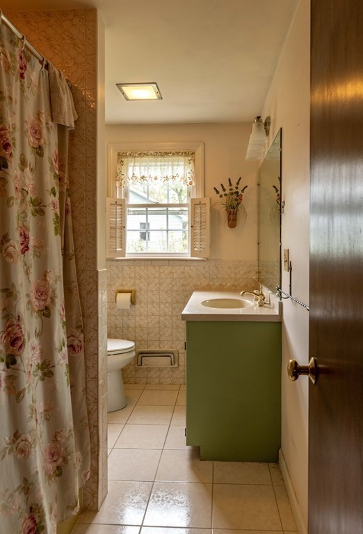 387 Florence Road Northampton, MA 01062 - Photo 18 of 34 Gallery Image 18