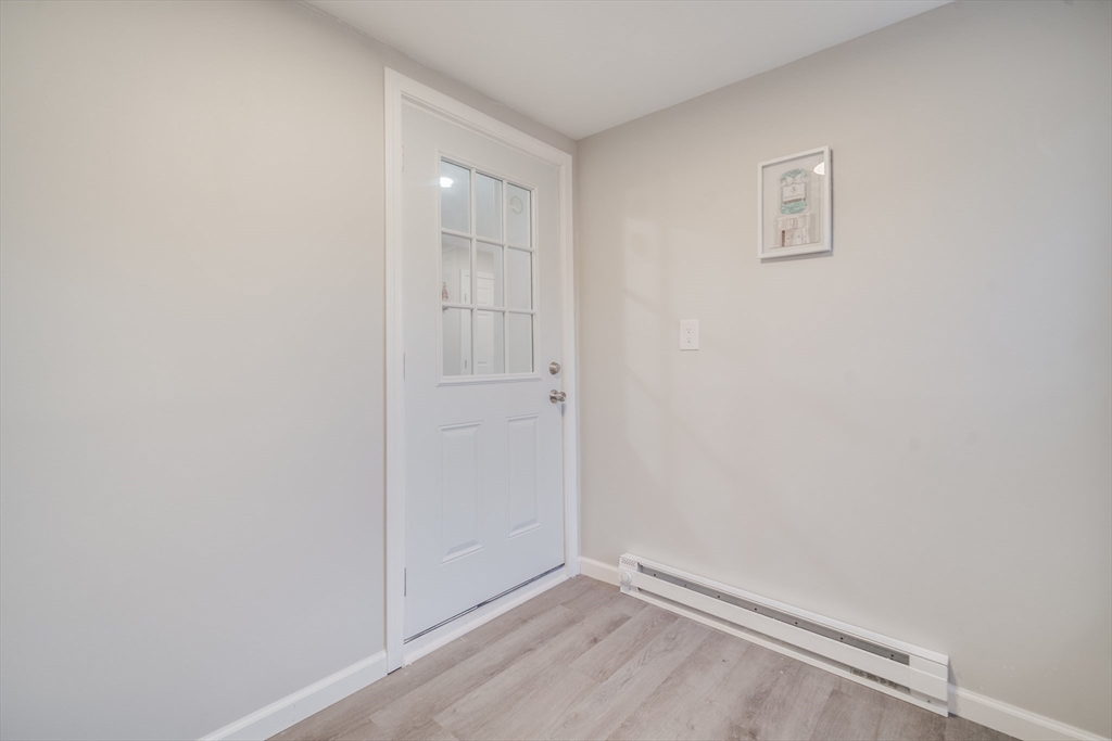 144 Denver Street Springfield, MA 01109 - Photo 18 of 31 Gallery Image 18