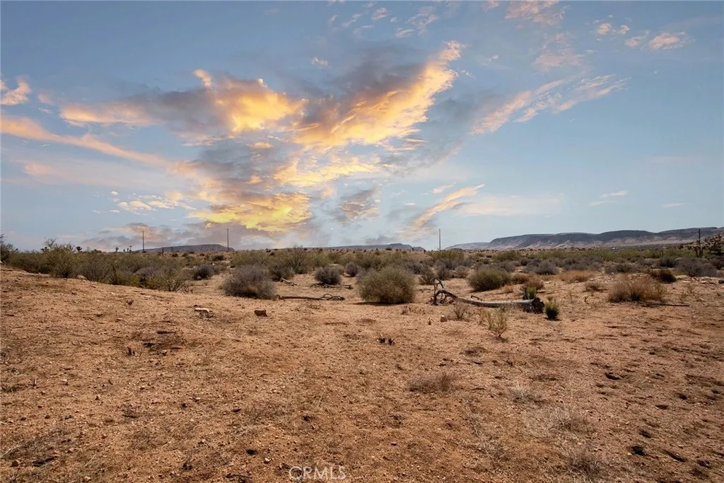 1000 Rimrock Road Pioneertown, CA 92268 - Photo 14 of 20 a view of an ocean beach