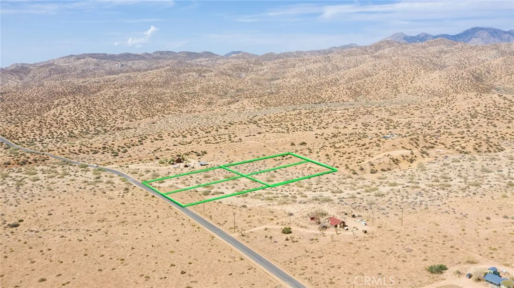 1000 Rimrock Road Pioneertown, CA 92268 - Photo 3 of 20 a view of mountain view