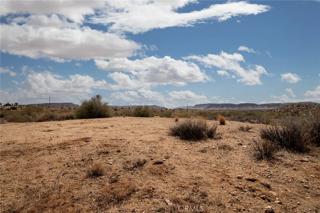 1000 Rimrock Road Pioneertown, CA 92268 - Photo 9 of 20 a view of ocean with beach