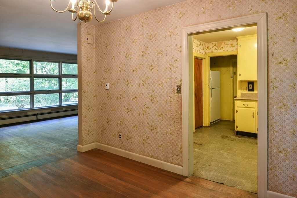 711 Bay Road Hamilton, MA 01982 - Photo 11 of 28