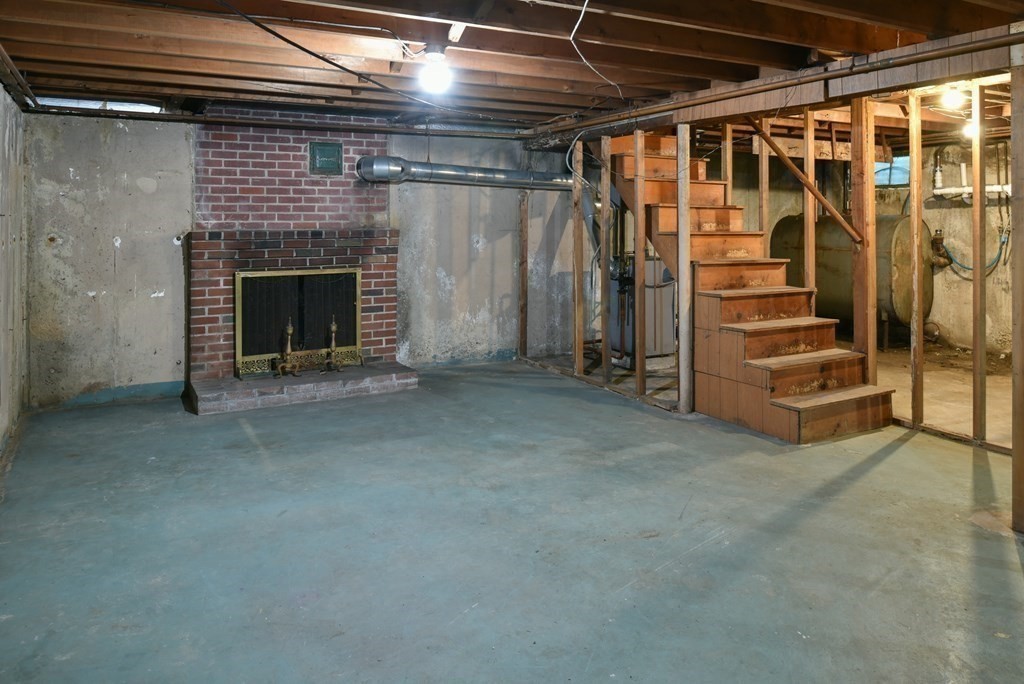 711 Bay Road Hamilton, MA 01982 - Photo 25 of 28