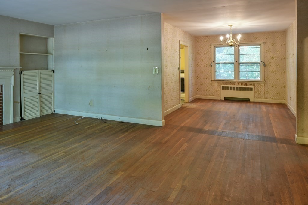 711 Bay Road Hamilton, MA 01982 - Photo 4 of 28