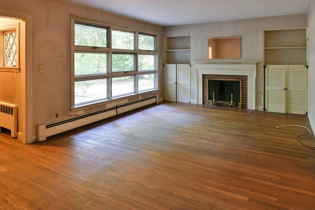 711 Bay Road Hamilton, MA 01982 - Photo 6 of 28