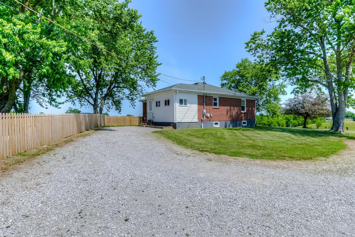 945 Dry Ridge Road Frankfort, KY 40601 - Photo 3 of 53 Photo 3