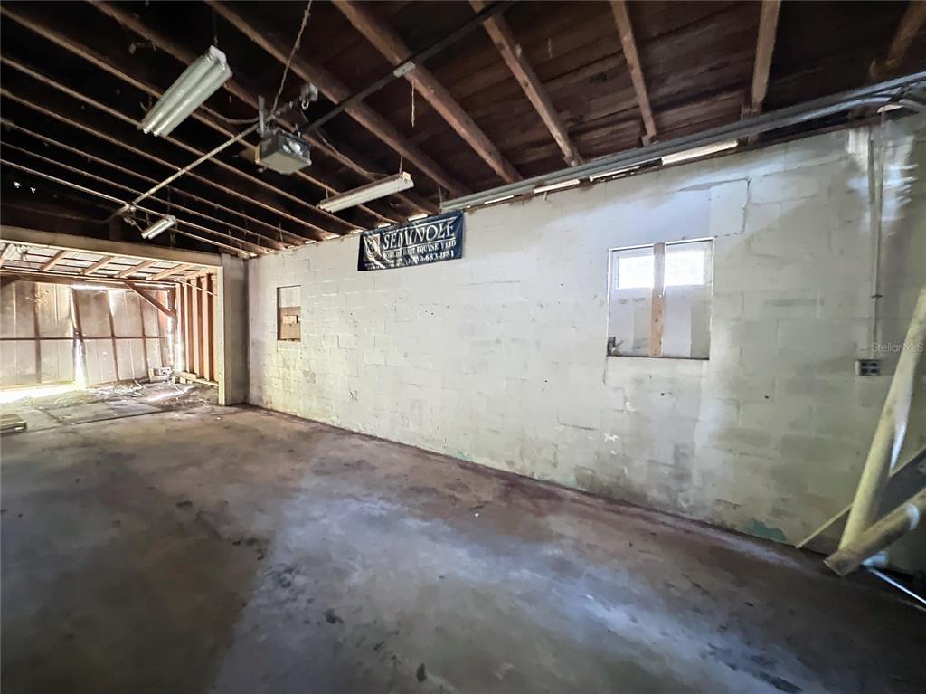 110 Reynolds Road Deleon Springs, FL 32130 - Photo 24 of 27 a view of an empty room