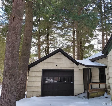 $139,900 | 8114 Salt Springs Road, Manlius, NY 13104