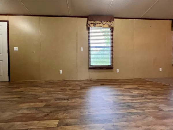 $350,000 | 28905 Richard Kaye Lane, Pinehurst, TX 77362