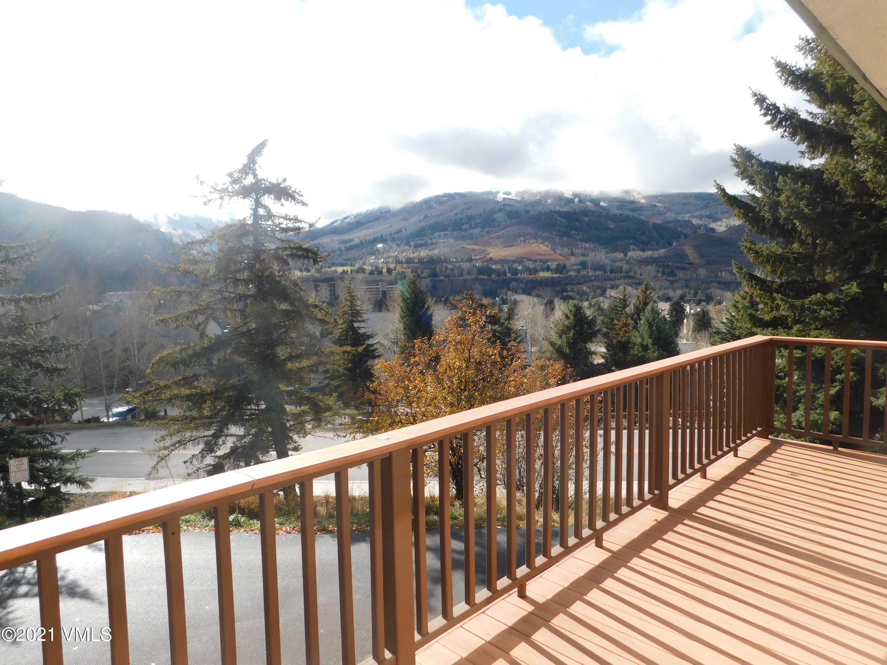 230 Nottingham Road, Unit A Avon, CO 81620 - Photo 8 of 12 a balcony with an outdoor space