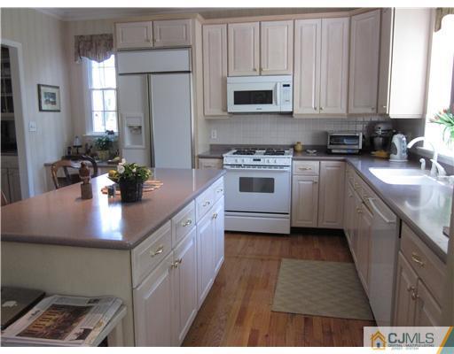 57 Spring Street Metuchen, NJ 08840 - Photo 5 of 19 Gallery Image 5