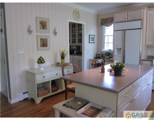57 Spring Street Metuchen, NJ 08840 - Photo 6 of 19 Gallery Image 6