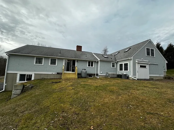 $3,600 | 177 Orchard Street, Newbury, MA 01922